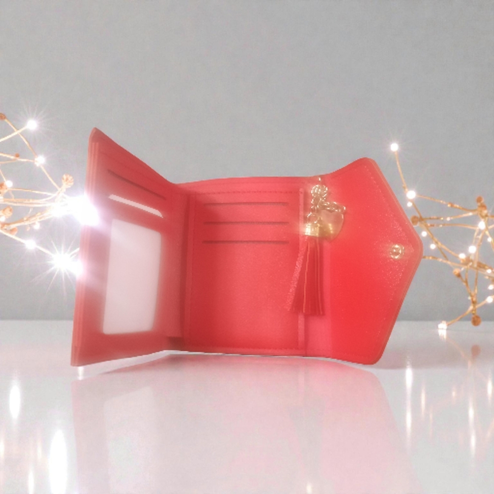 Elegant Pink Hello Kitty Wallet